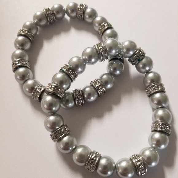 Silver beaded bracelet - Picture 2 of 3